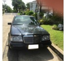 1995 BENZ  E220 ELEGANT AUTO 2.2 สีดำ เบาะหนัง รถอุบัติเหตุชนท้าย เครื่องเดิม สภาพเดิมๆ ไม่เคยติดแก๊ส ขายตามสภาพ