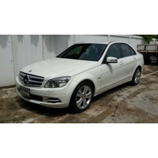 BENZ C200 CGI W204 AVANTGARDE สีขาว