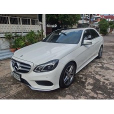 BENZ E300 BLUETEC HYBRID  AMG DYNAMIC ออโต้ สีขาวมุก ปี 2014 รถBENZ THAILAND มีวารันตีศูนย์ รถใช้น้อย 4XXXX กม หลังคาแก้วซันรูฟ เนวิเกเตอร์