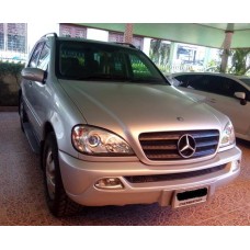 BENZ ML320 ปี 2002 เครื่องเบนชิน V6 3,200 cc. AUTO สวย สภาพดีมาก เข้าศูนย์ตลอด ไม่มีชนหนัก